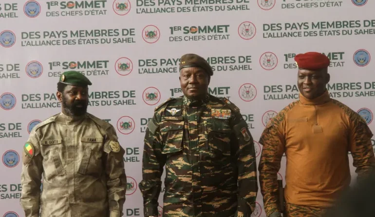 La « ceinture des coups d’État » en Afrique de l’Ouest : la prise de pouvoir de l’armée malienne en 2020 a-t-elle changé la région ?