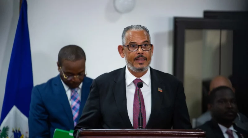 Alix Didier Fils-Aimé, le nouveau Premier ministre par intérim d'Haïti, entre en fonction